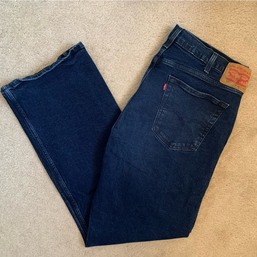 Levi's Strauss Medium Dark Wash Cotton Blue Jeans 527 Slim Bootcut 42 x 32